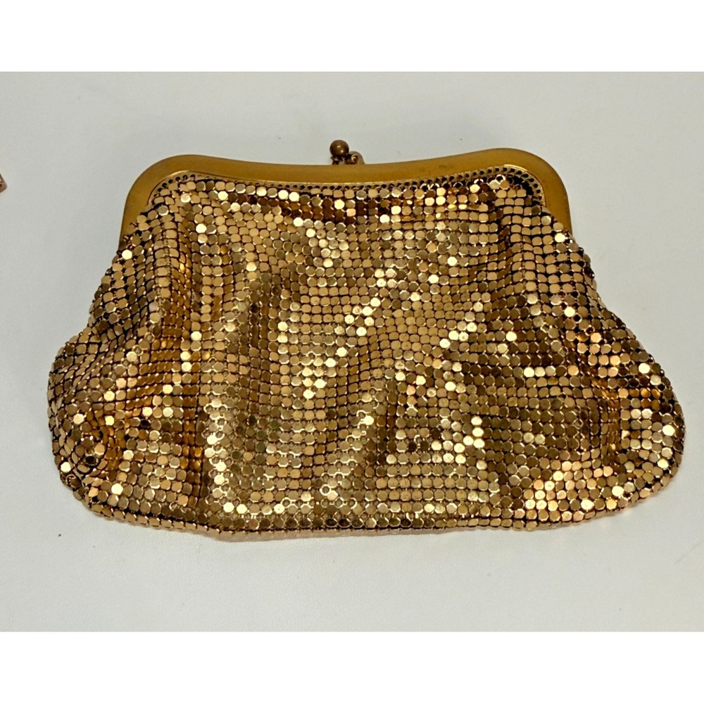 Whiting & Davis Vintage  Gold Mesh Bag/Coin Purse With Kiss Lock
